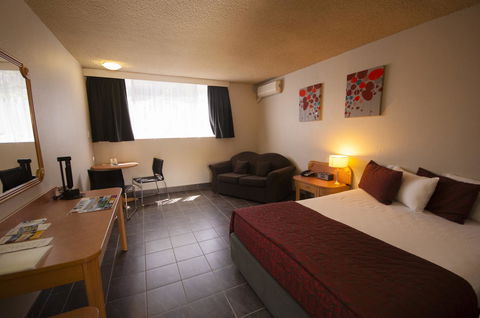 The Robert Towns - Accommodation Cooktown 22