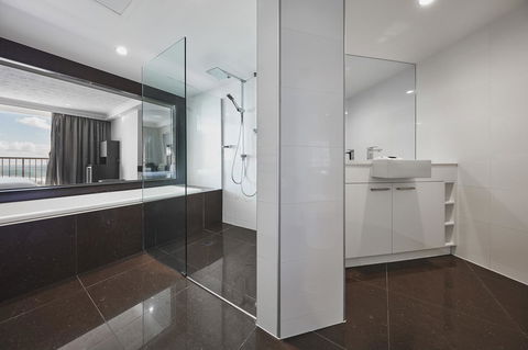 Novotel Surfers Paradise - Accommodation Cooktown 20