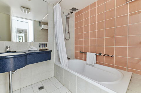 Novotel Cairns Oasis Resort - Accommodation Cooktown 2