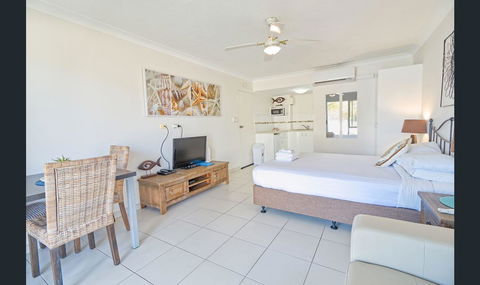 Bay Of Palms - Accommodation Cooktown 10