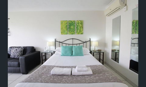 Bay Of Palms - Accommodation Cooktown 23