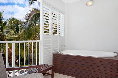 5231 BEACH CLUB PENTHOUSE - Accommodation Cooktown 5