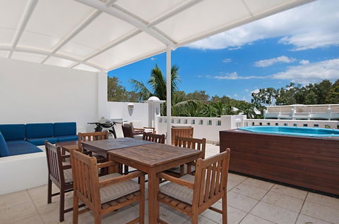 5231 BEACH CLUB PENTHOUSE - Accommodation Cooktown 11