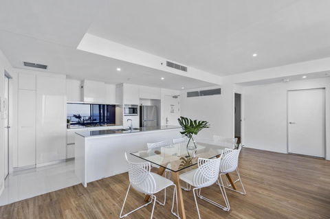 Circle On Cavill - Gclr - Accommodation Cooktown 22