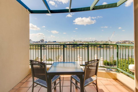 Central Cosmo Apartment Hotel - Accommodation Cooktown 24