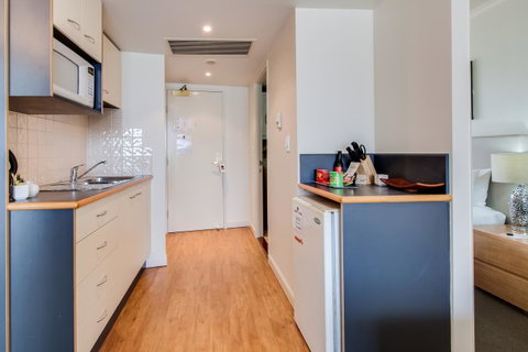 Central Cosmo Apartment Hotel - Accommodation Cooktown 26