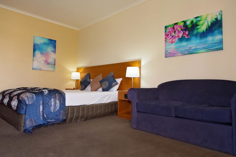 White Lace Motor Inn - Accommodation Cooktown 23