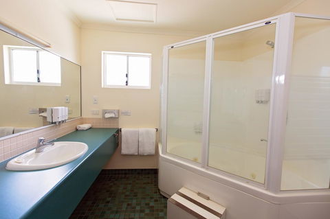 White Lace Motor Inn - Accommodation Cooktown 14