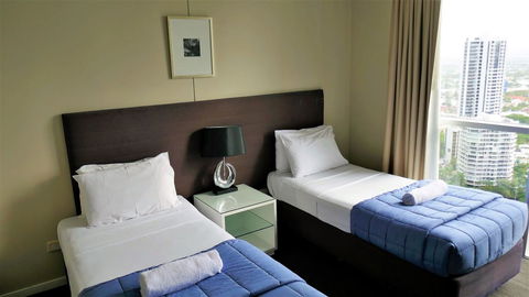 Chevron Renaissance - Private Apartments - Accommodation Cooktown 25
