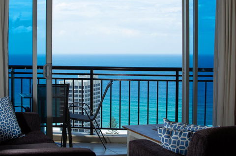 Chevron Renaissance - Private Apartments - Accommodation Cooktown 10
