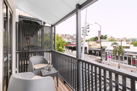 The Beetson Hotel -formerly Gambaro Hotel - Accommodation Cooktown 24