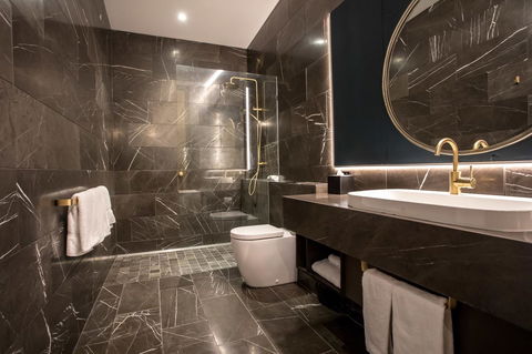 Eatons Hill Hotel - Accommodation Cooktown 29
