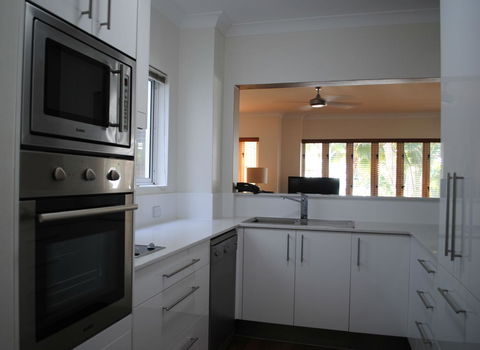 BeachView Apartments At Villa Paradiso - Accommodation Cooktown 16