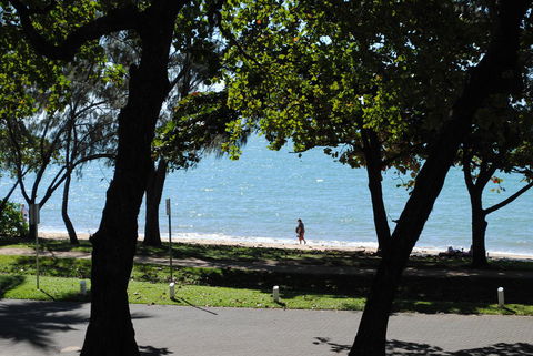 BeachView Apartments At Villa Paradiso - Accommodation Cooktown 8