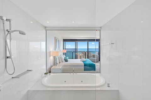 Holiday Holiday Circle On Cavill Apartments - Accommodation Cooktown 39