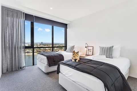 Holiday Holiday Circle On Cavill Apartments - Accommodation Cooktown 43