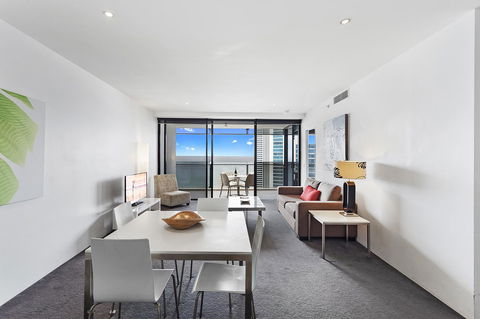 Holiday Holiday Circle On Cavill Apartments - Accommodation Cooktown 40