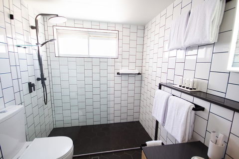 The Island Gold Coast - Accommodation Cooktown 3