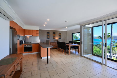 Oasis Apartments On Hamilton Island By HIHA - Accommodation Cooktown 12