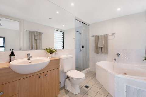 Oasis Apartments On Hamilton Island By HIHA - Accommodation Cooktown 16