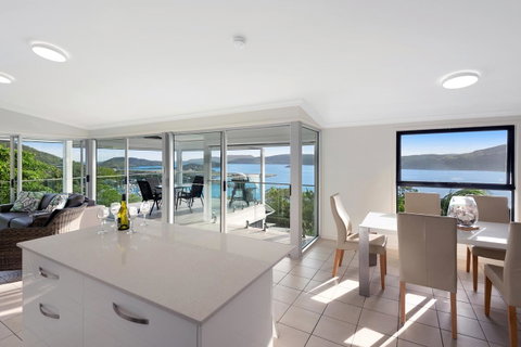 Oasis Apartments On Hamilton Island By HIHA - Accommodation Cooktown 37