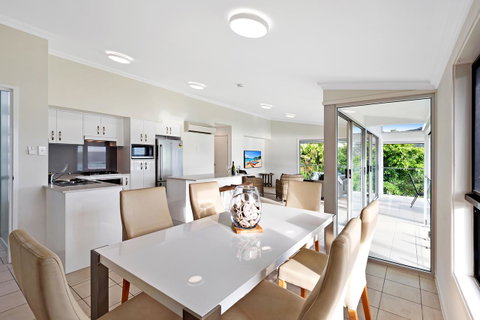 Oasis Apartments On Hamilton Island By HIHA - Accommodation Cooktown 39