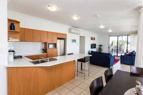 Oasis Apartments On Hamilton Island By HIHA - Accommodation Cooktown 3