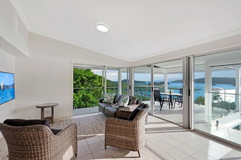 Oasis Apartments On Hamilton Island By HIHA - Accommodation Cooktown 35