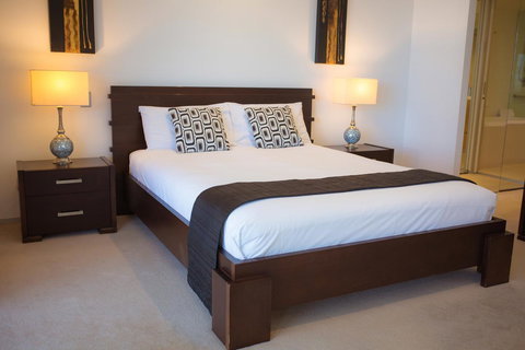 Ambience On Burleigh Beach - Accommodation Cooktown 17