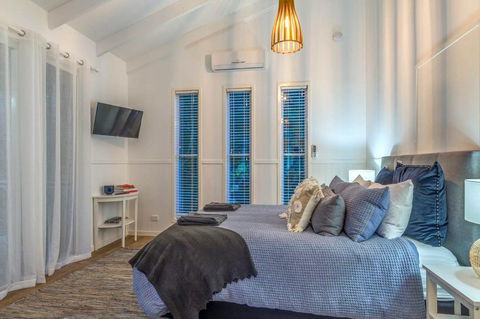 Hampton Estate Wines - Accommodation Cooktown 4