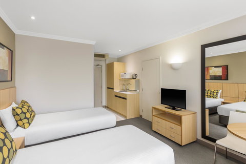 Mercure Brisbane Garden City - Accommodation Cooktown 7