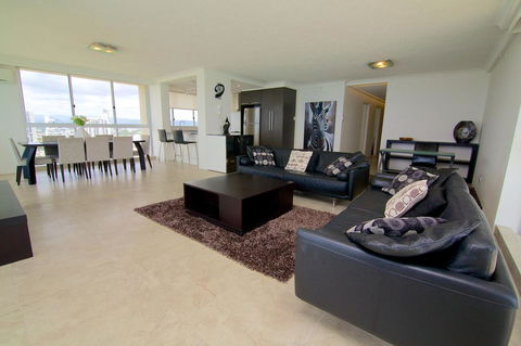 Hi Surf Beachfront Resort Apartments - Accommodation Cooktown 1