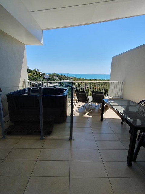 Azure Sea Whitsunday Resort - Accommodation Cooktown 24
