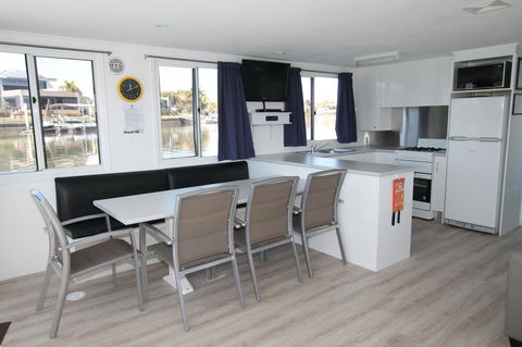 Coomera Houseboats - Accommodation Cooktown 16