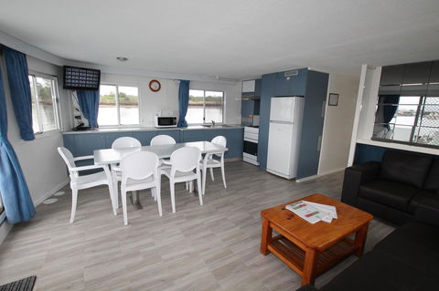 Coomera Houseboats - Accommodation Cooktown 5