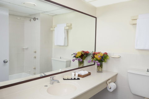 The Benson Hotel - Accommodation Cooktown 14