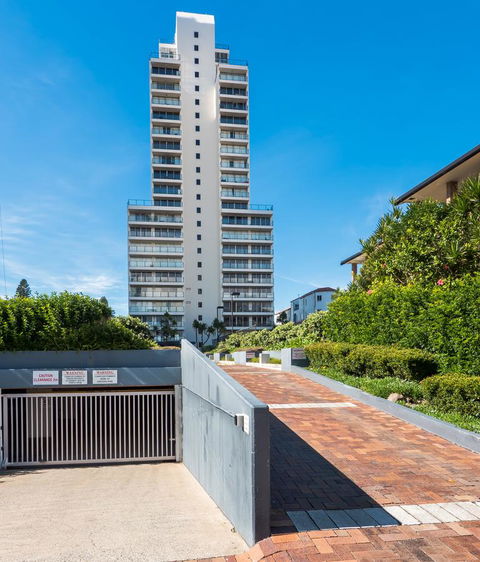 The Penthouses Apartments - Accommodation Cooktown 20