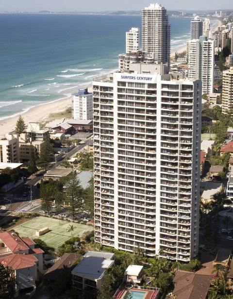 Surfers Century Oceanside Apartments - Accommodation Cooktown 34