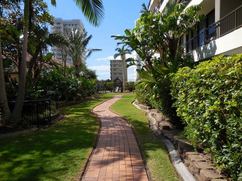 Surfers Century Oceanside Apartments - Accommodation Cooktown 31