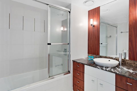 Holiday Holiday Chevron Renaissance Apartments - Accommodation Cooktown 29