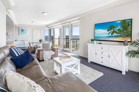 Holiday Holiday Chevron Renaissance Apartments - Accommodation Cooktown 4