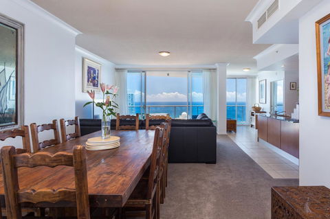 Holiday Holiday Chevron Renaissance Apartments - Accommodation Cooktown 26