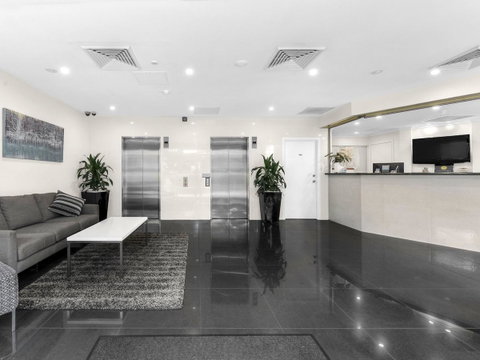 Central Brunswick Apartment Hotel - Accommodation Cooktown 25