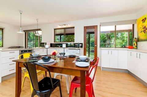 Arthouse - Accommodation Cooktown 0