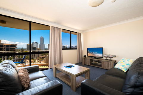Breakers North Absolute Beachfront Apartments - Official - Accommodation Cooktown 12