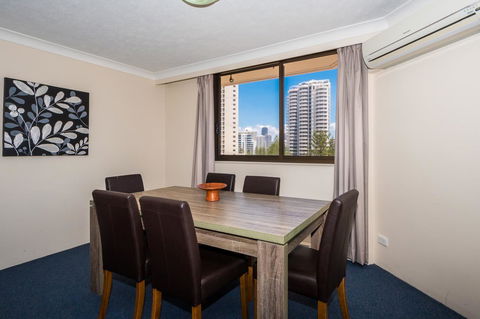 Breakers North Absolute Beachfront Apartments - Official - Accommodation Cooktown 16