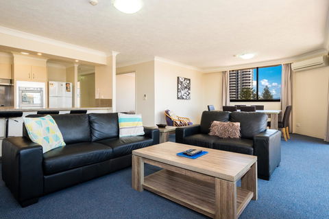 Breakers North Absolute Beachfront Apartments - Official - Accommodation Cooktown 15
