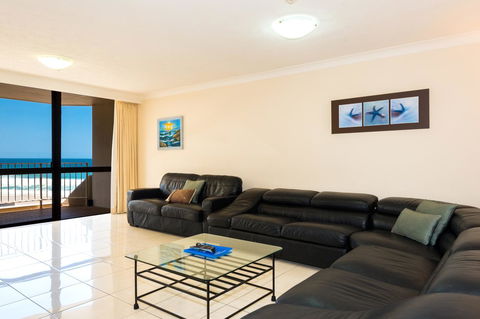 Breakers North Absolute Beachfront Apartments - Official - Accommodation Cooktown 9
