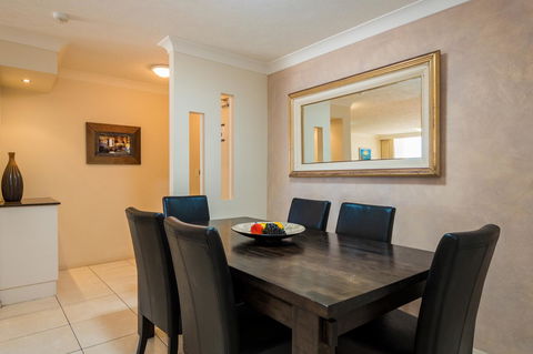 Breakers North Absolute Beachfront Apartments - Official - Accommodation Cooktown 37