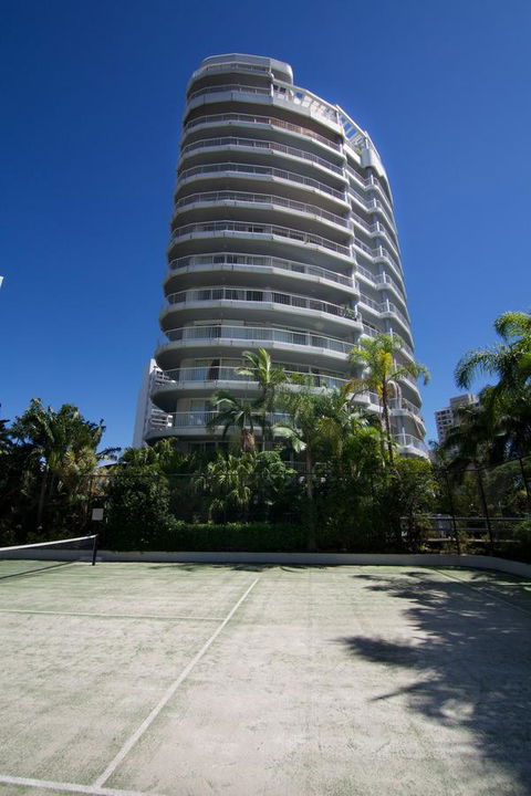 Surfers Mayfair - Accommodation Cooktown 2